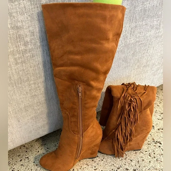 Fringe knee high boots - Picture 2 of 5